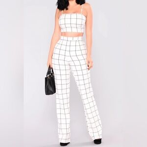 Fashion nova Line by line pants set ( two piece; top and pants)